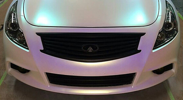 Pigmentos perlescentes,  innovación y color para la industria automotriz